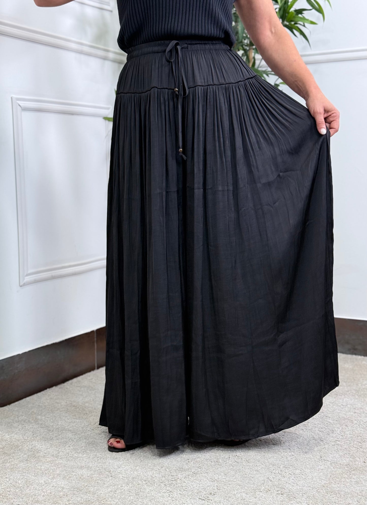 PANTALÓN PALAZZO PLISADO NEGRO