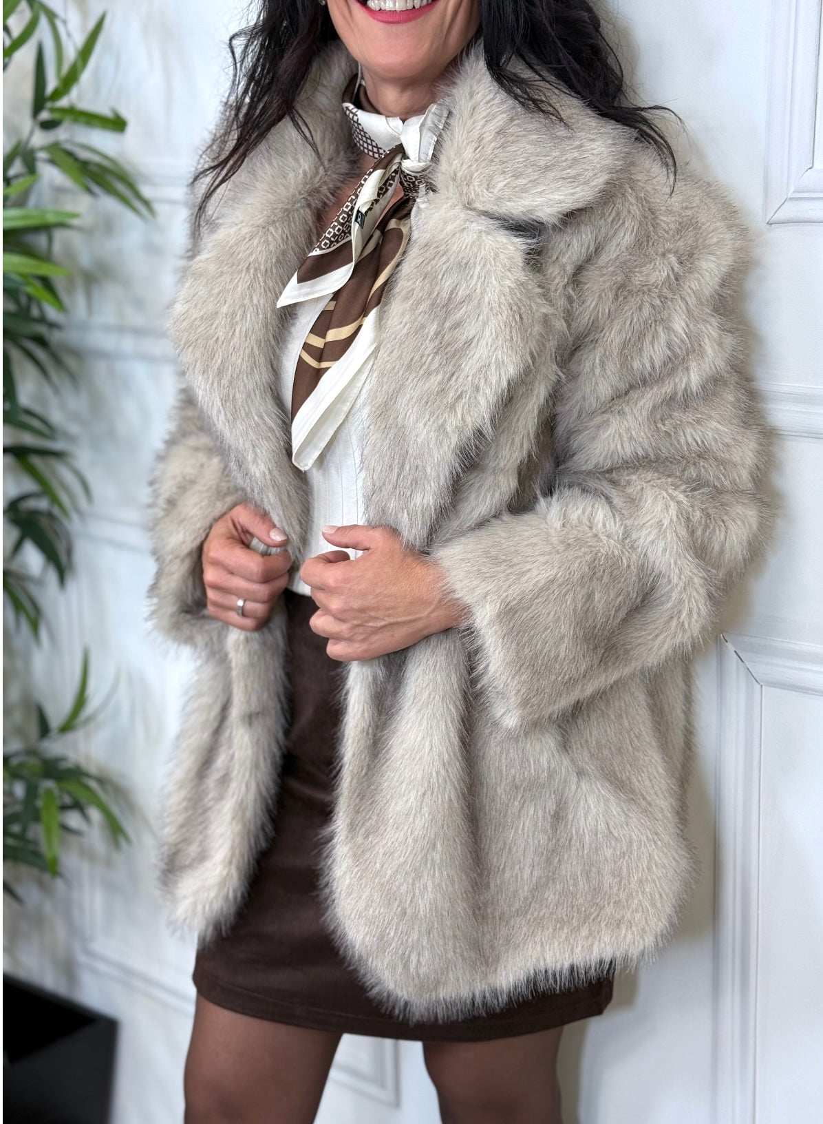 ABRIGO LEO BEIGE