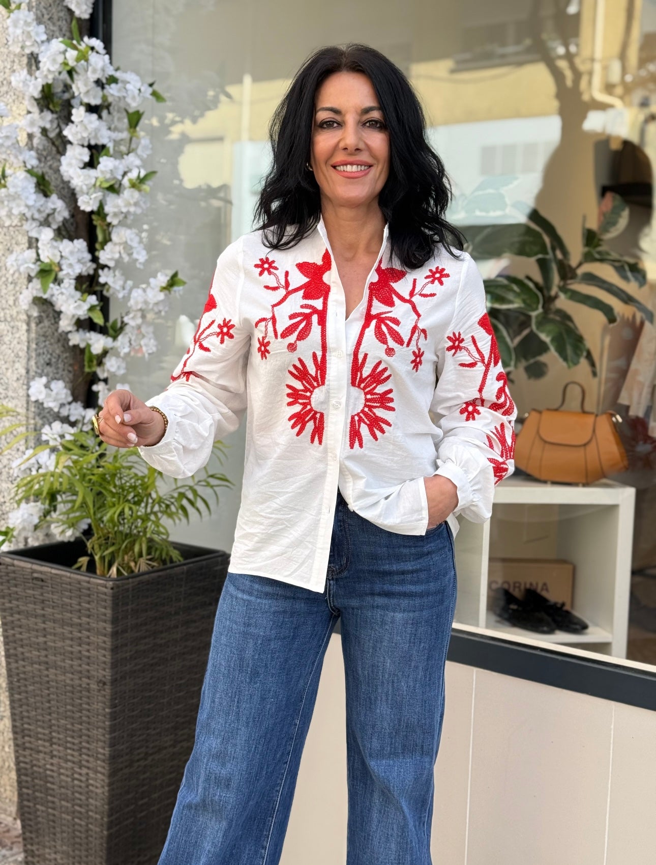 CAMISA MOSCOVITA BORDADA ROJA