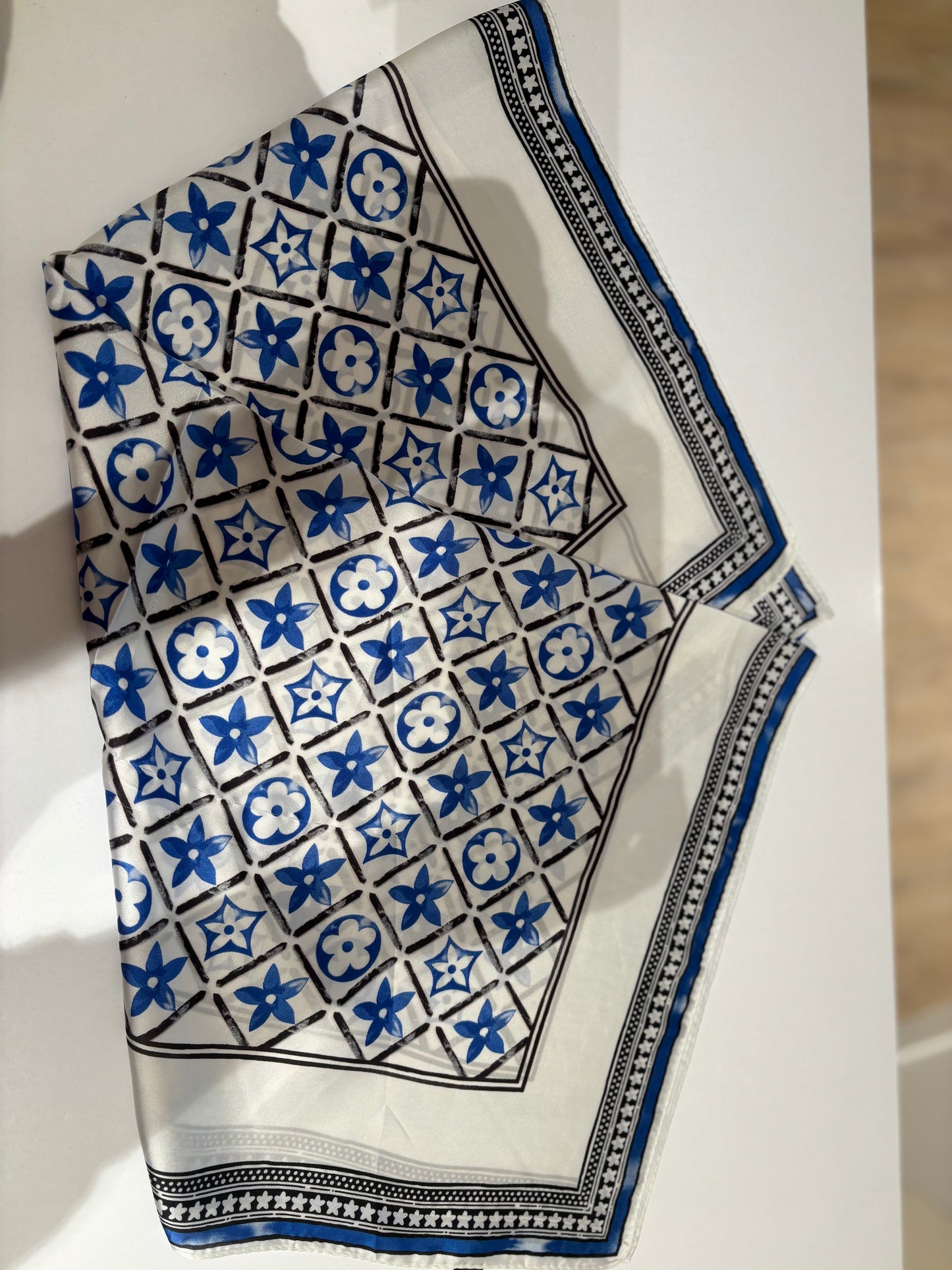 PAÑUELO LOIS AZUL