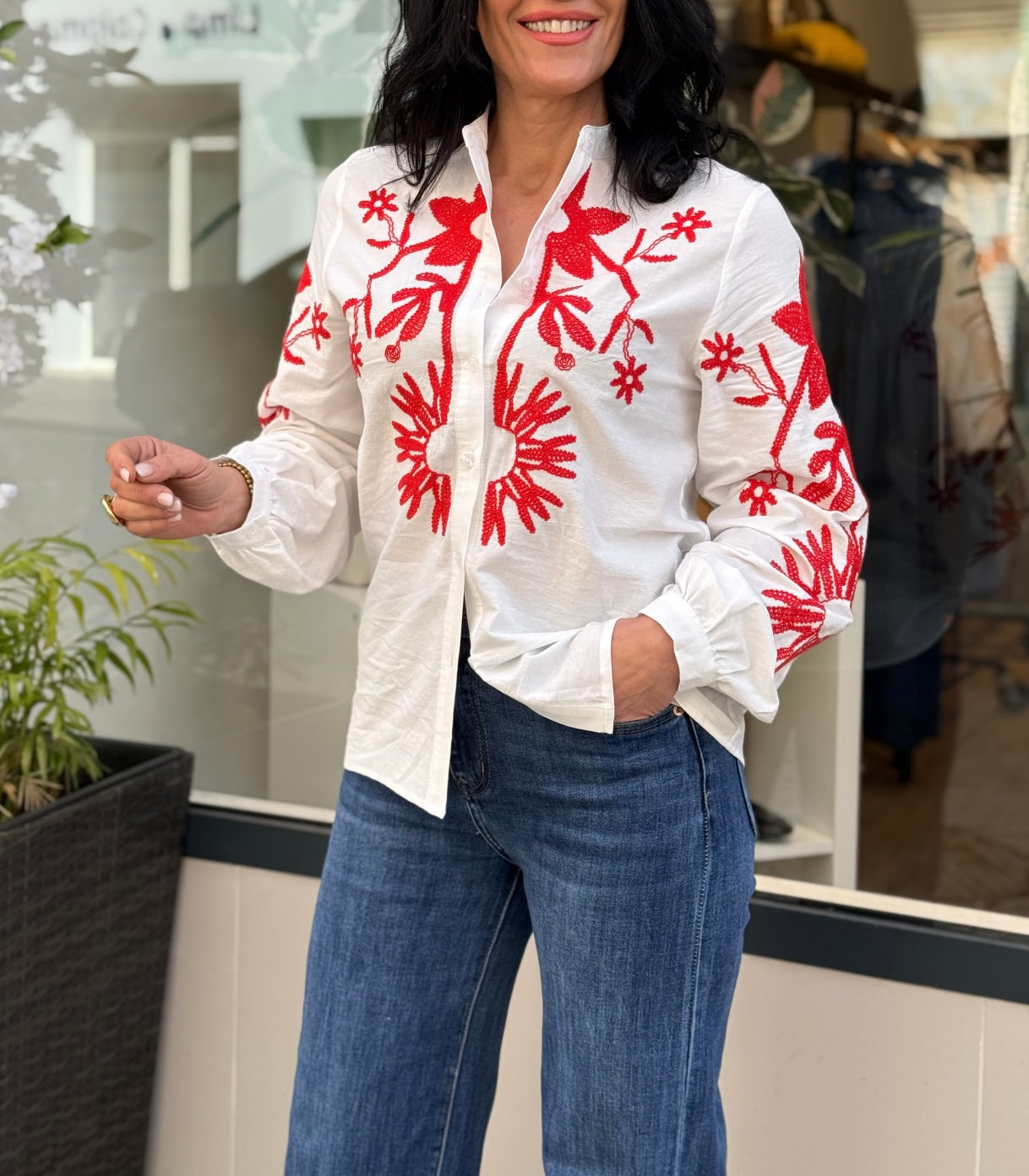 CAMISA MOSCOVITA BORDADA ROJA