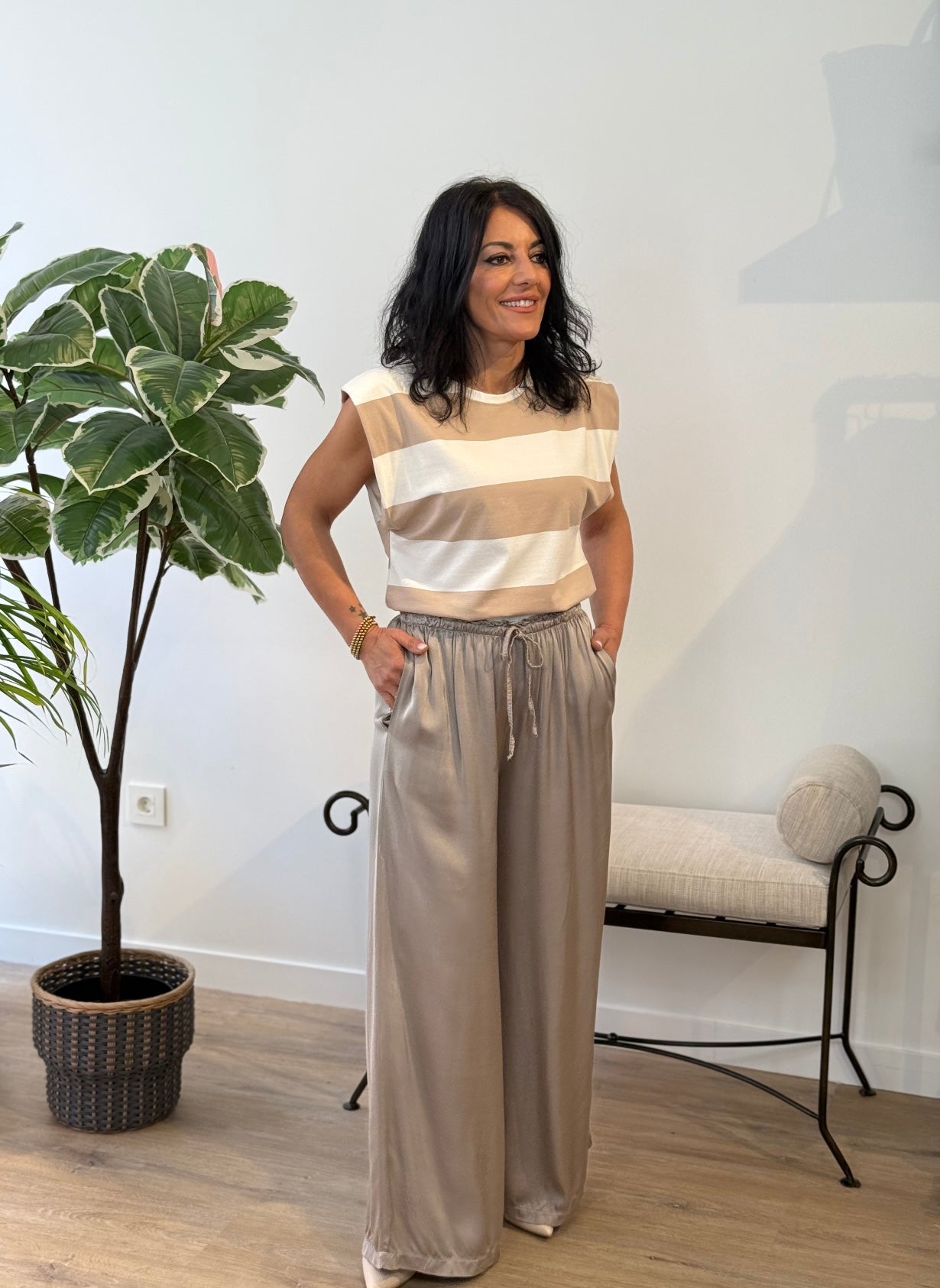 PANTALÓN SATINADO TOPO