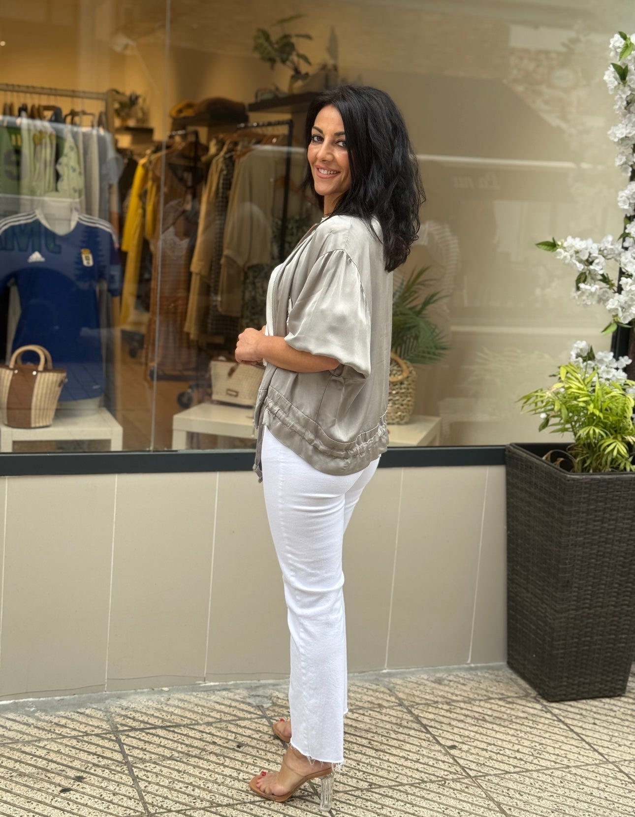 BOMBER SATINADA GRIS PERLA