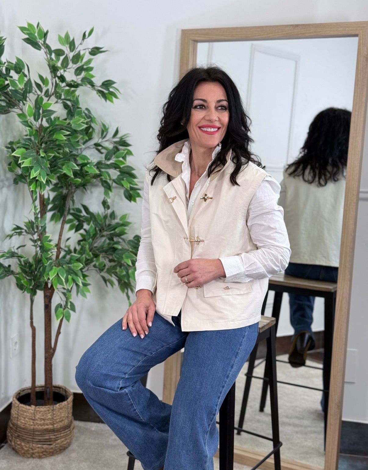 CHALECO ANDALUCÍA BEIGE