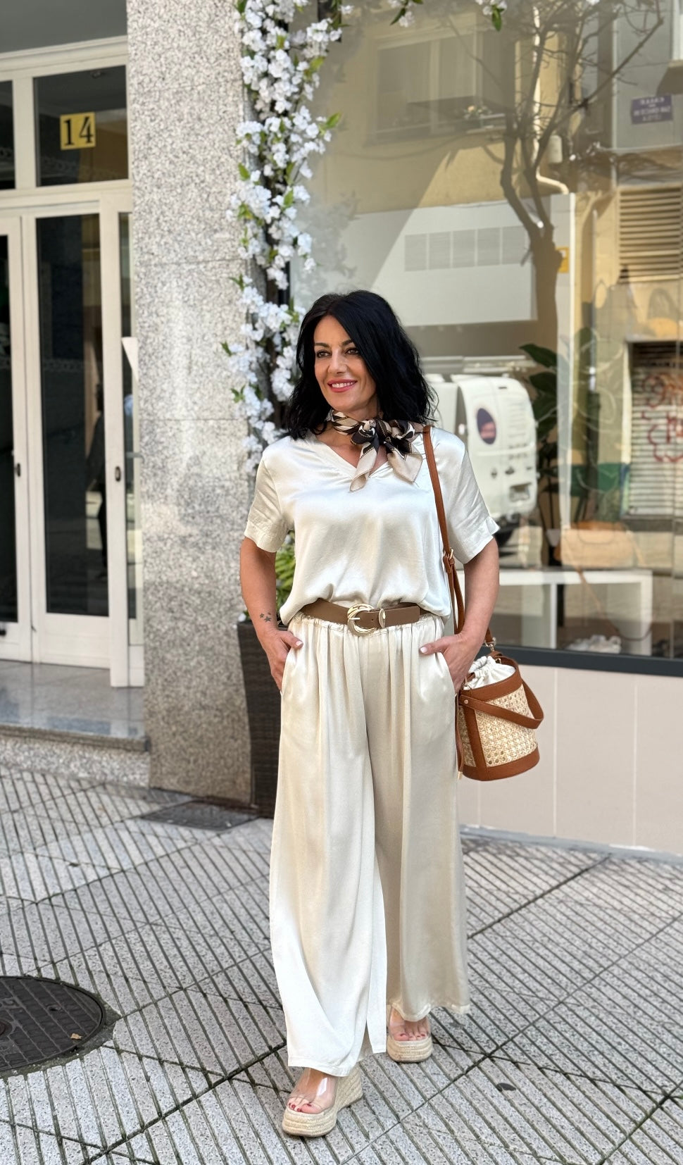 PANTALÓN SATINADO NEW BEIGE