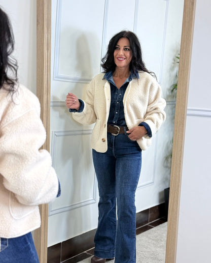 CHAQUETA BORREGILLO BEIGE