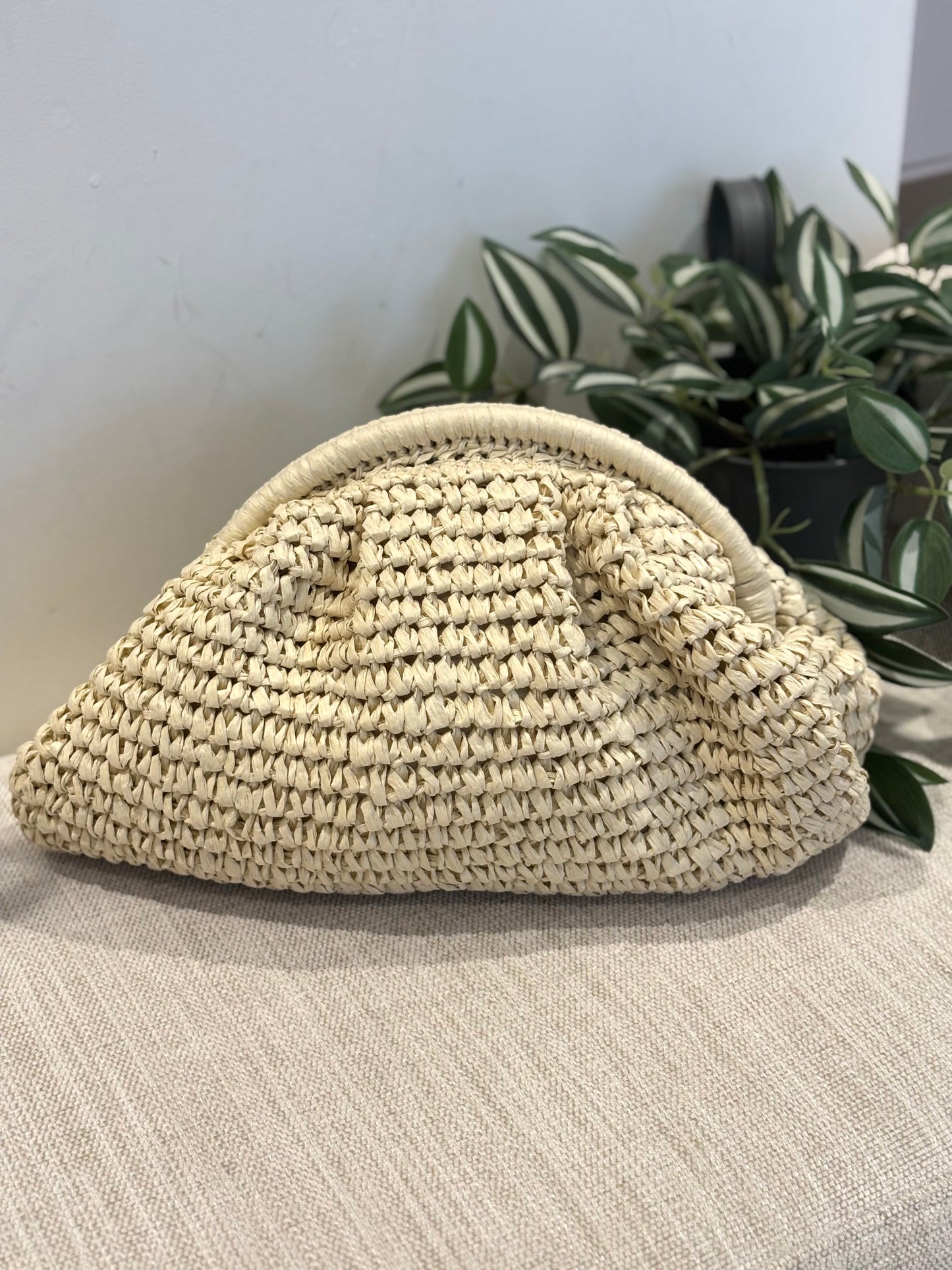 CLUTCH RAFIA BEIGE