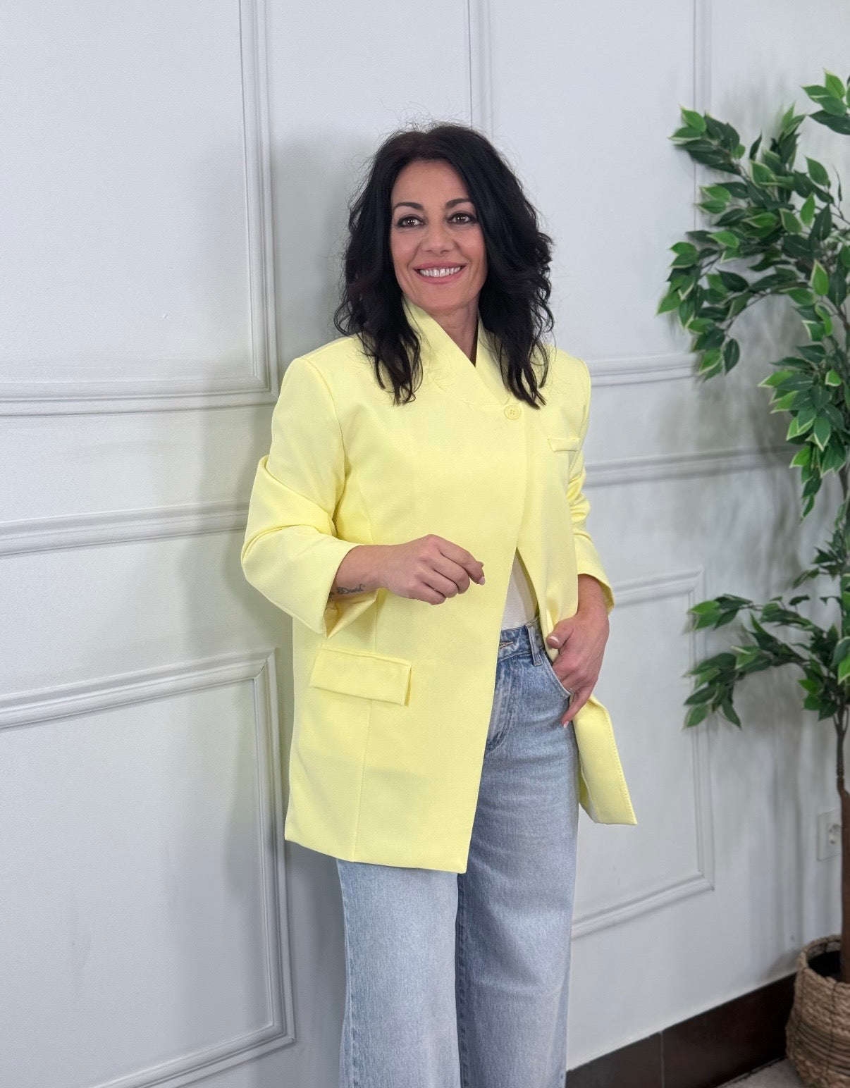 BLAZER BOTÓN AMARILLA