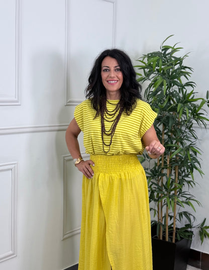 CAMISETA TRENDDING AMARILLA