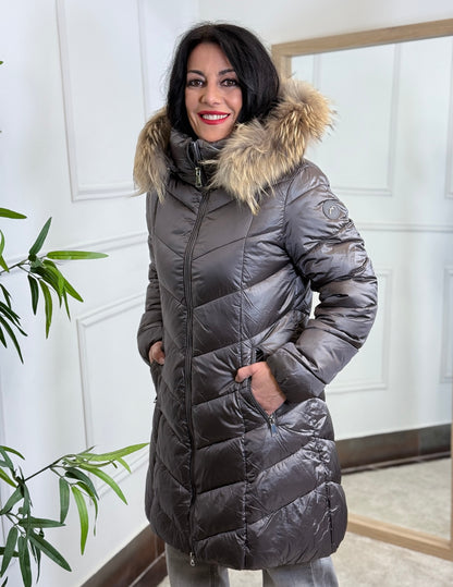 ABRIGO MOUNTAIN GRIS OSCURO