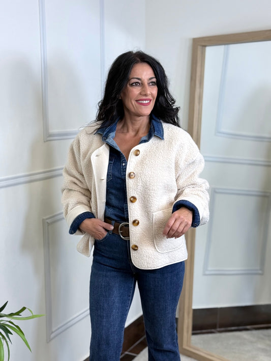 CHAQUETA BORREGILLO BEIGE