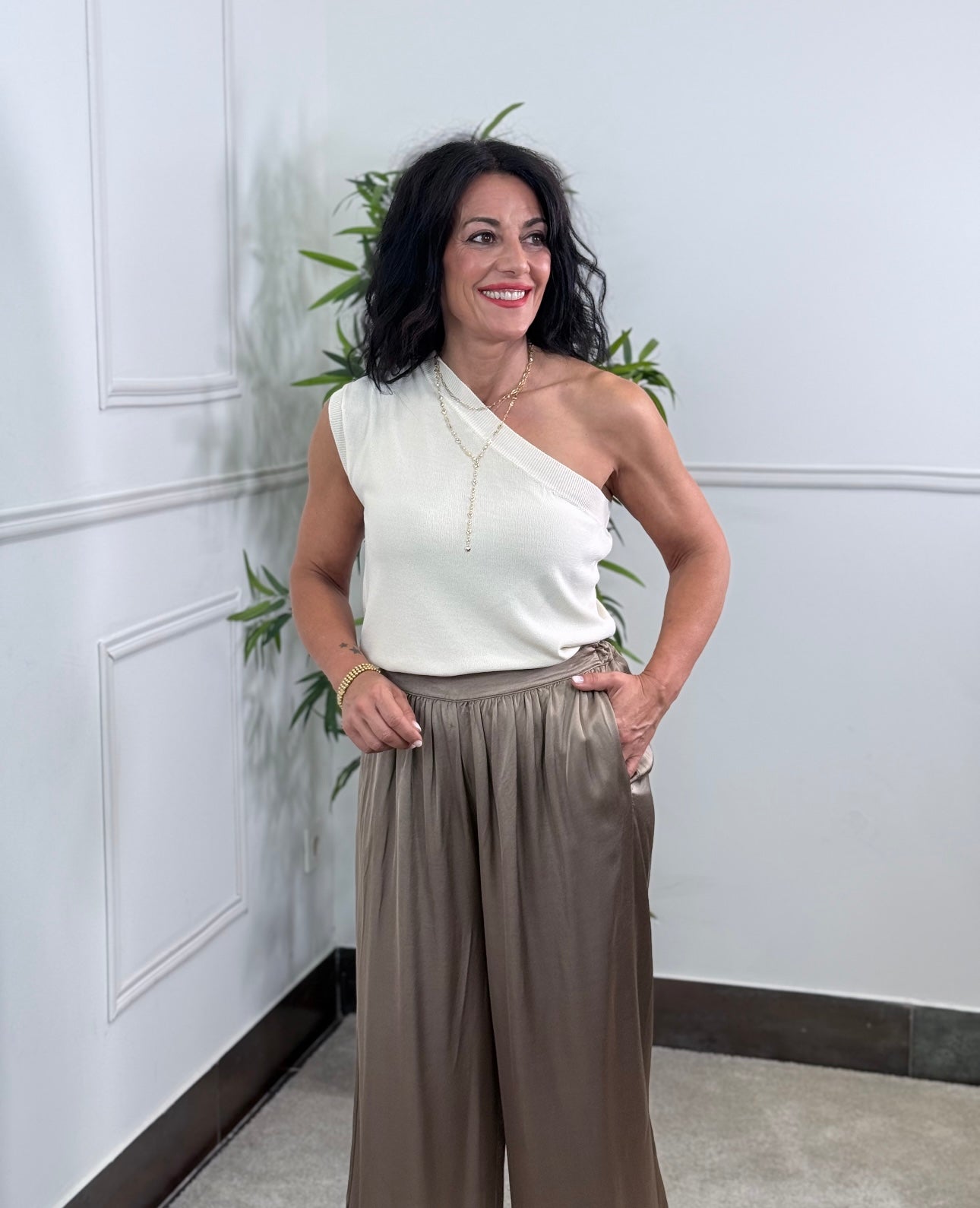 TOP PUNTO WOOL ASIMÉTRICO BEIGE