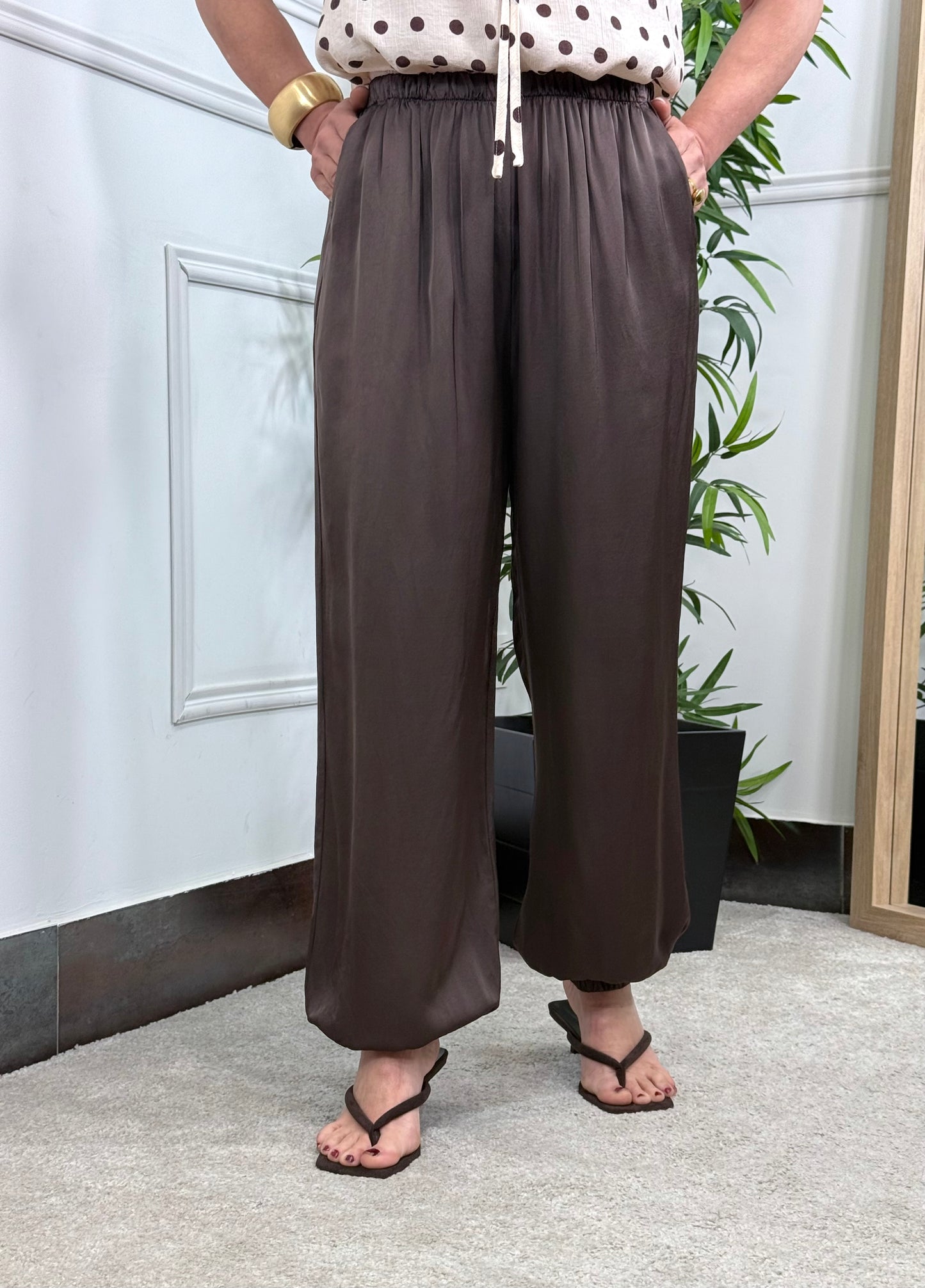 PANTALÓN BOMBACHO SATINADO CHOCOLATE