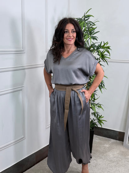 CAMISETA ATELIER SATINADA GRIS