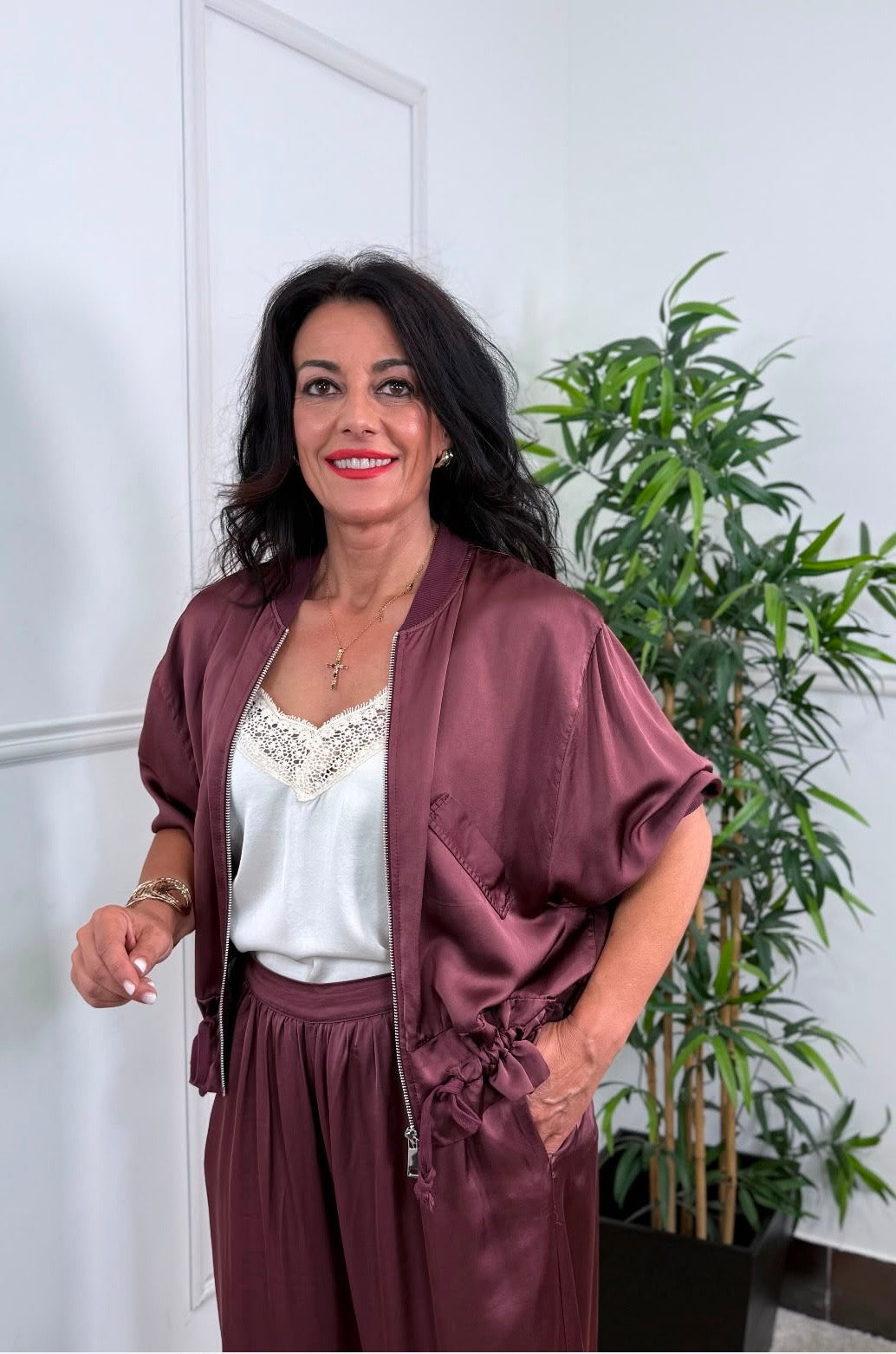 CHAQUETA TURÍN SATÉN VINO