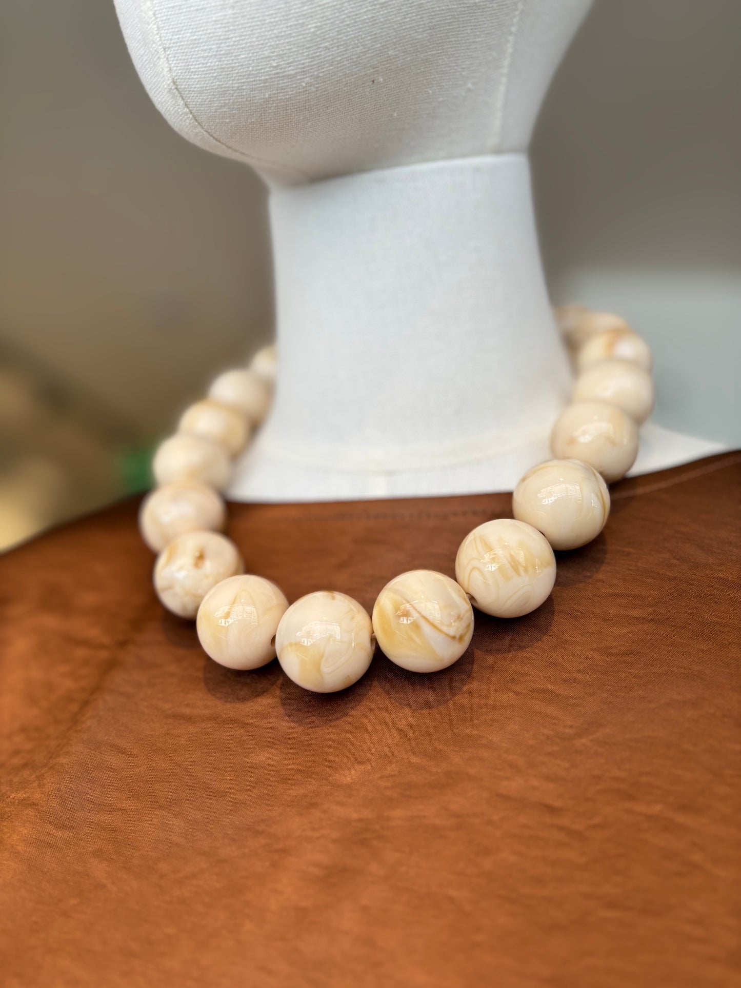 COLLAR NÁCAR