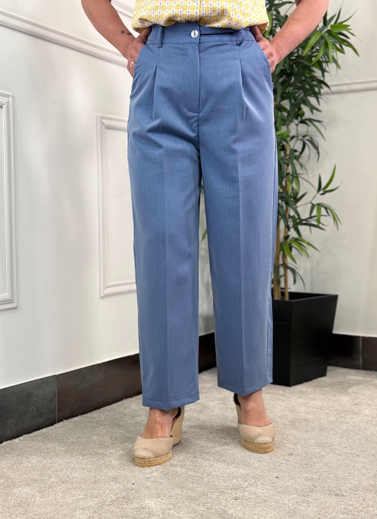 PANTALÓN PINZAS AZUL