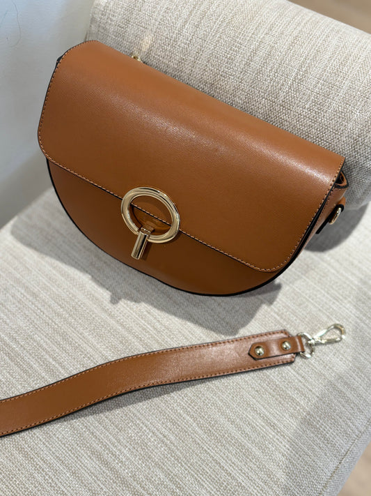 BOLSO ÓVALO CAMEL PIEL