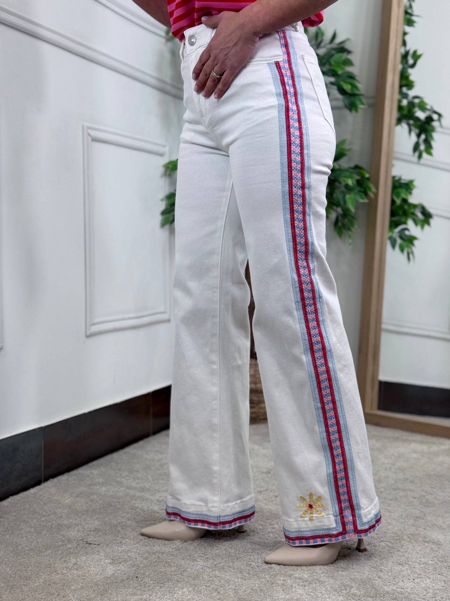PANTALÓN SUNNY BORDADO