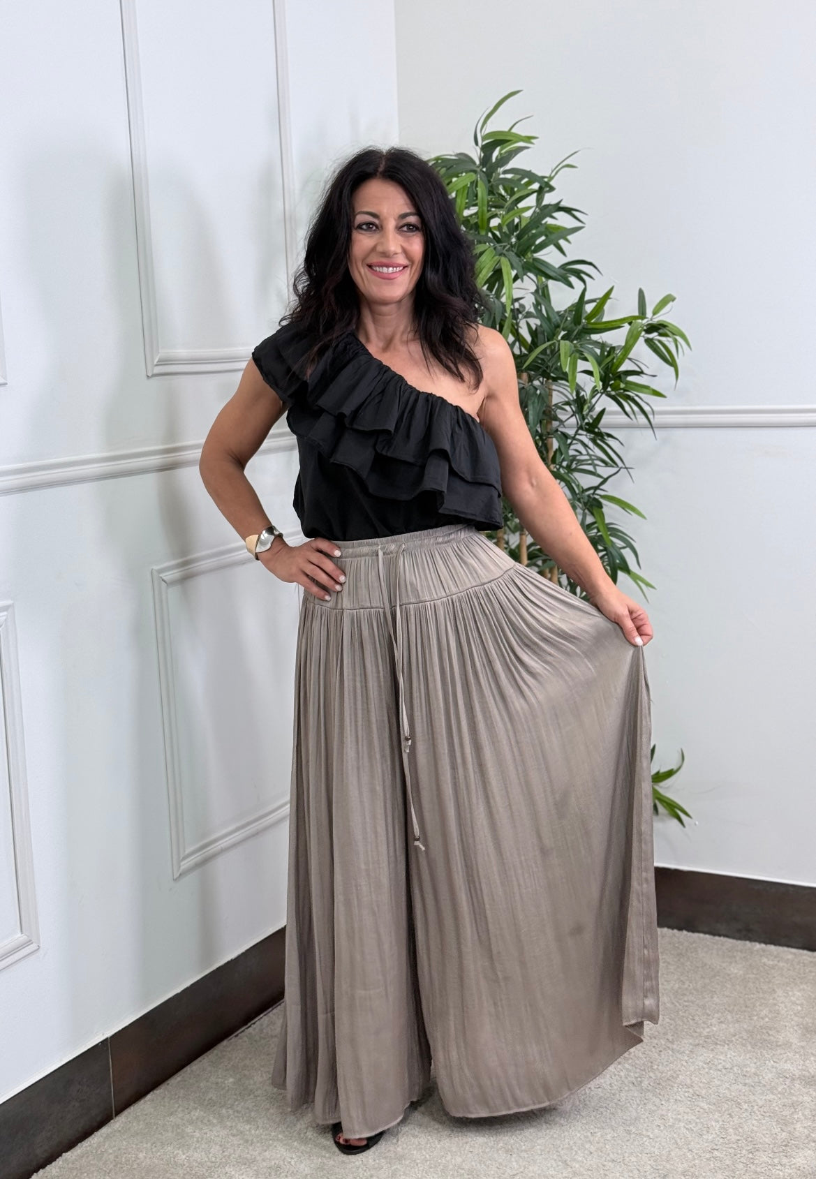 PANTALÓN PALAZZO PLISADO TAUPE