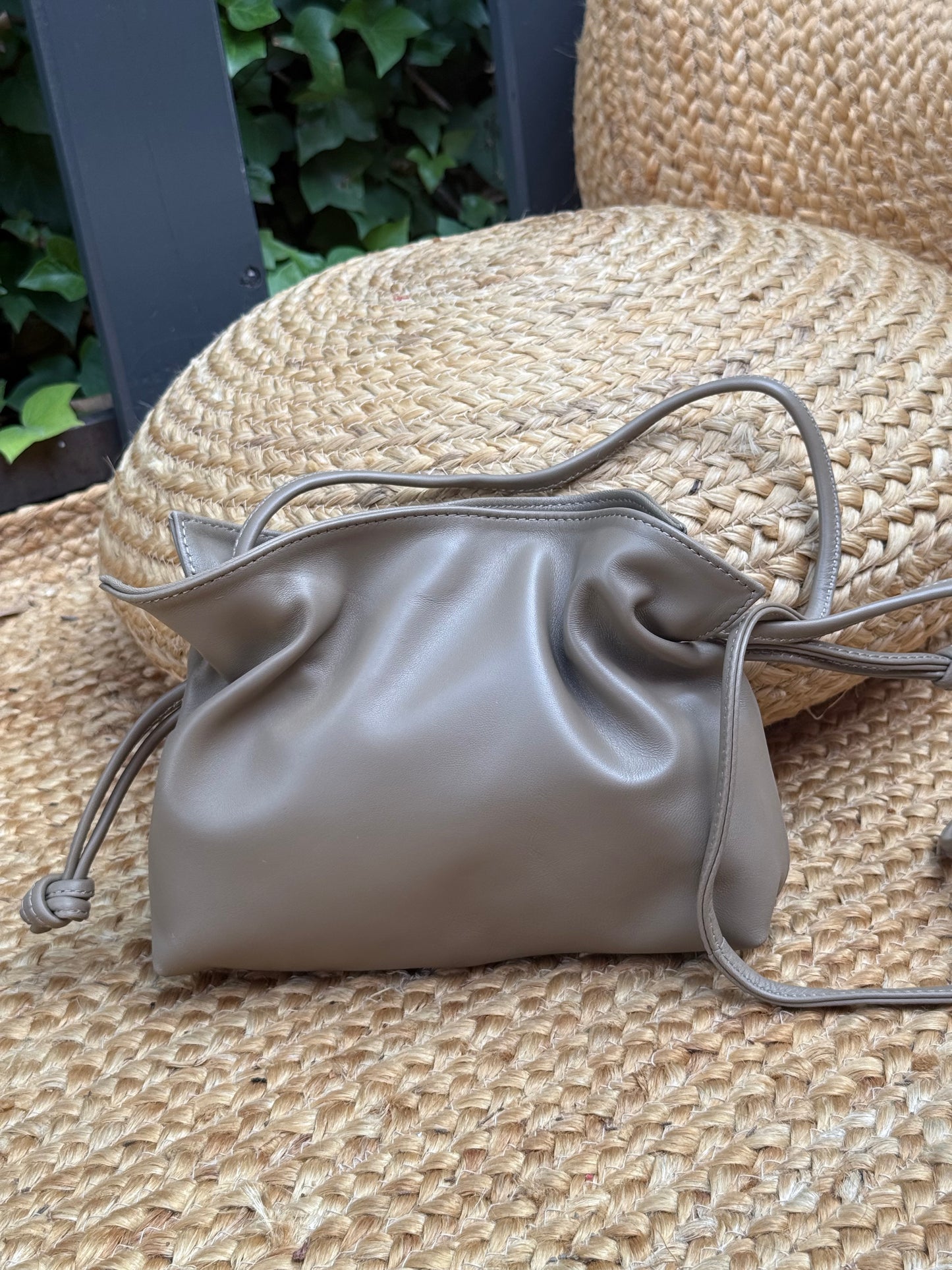 BOLSO LOVE PIEL TAUPE