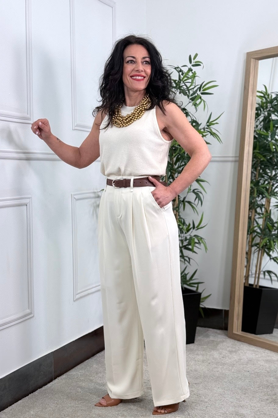 PANTALÓN PINZAS CINTURÓN CREAM