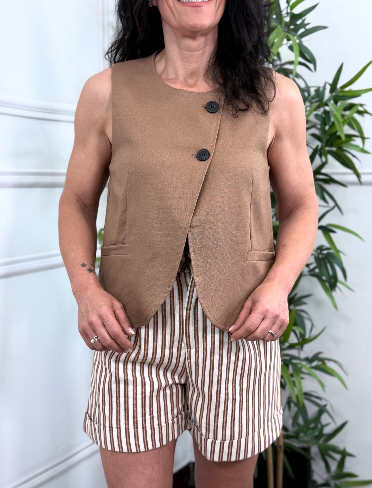 TOP CRUZADO LINO CAMEL